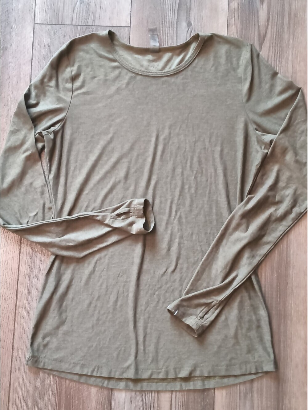 Beyond Yoga Featherweight Long Sleeve Olive Tan Stretchy Top Large